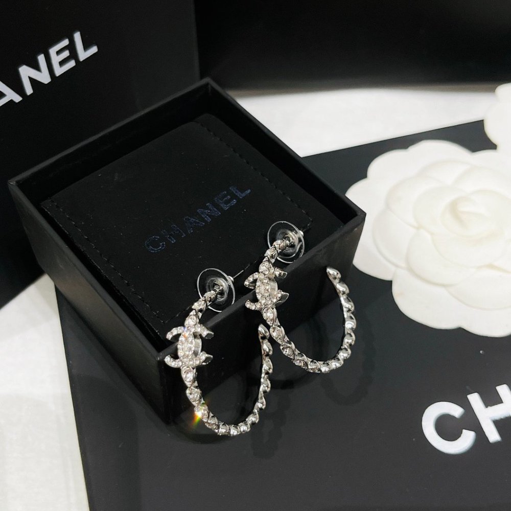 💎✨AUTHENTIC✨💎 CHANEL earrings